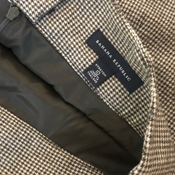 Banana Republic skirt, like new! - Picture 3 of 3
